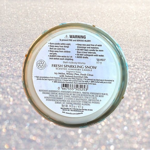 NWT Fresh Sparkling Snow Three Wick Candle - Picture 3 of 5
